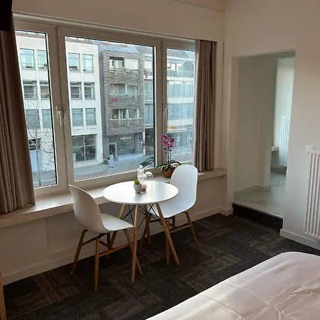 Nieuwe In Centrum Met Badkamer ! Bruges